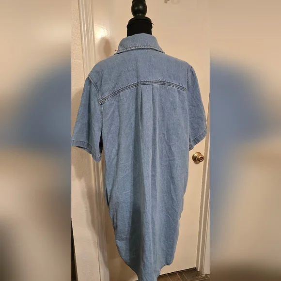 #7412 Universal thread women's denim short sleeve mini shirtdress - Picture 3 of 6